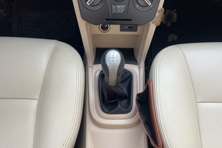 Chery Fulwin 2 2015 immagine di auto #17