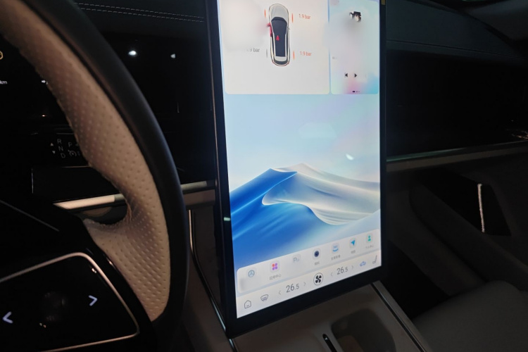 哪吒汽车 哪吒S猎装 2025 汽车图片 #17