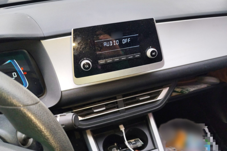 BYD e1 2019 #17 BYD e1 2019 car image #17