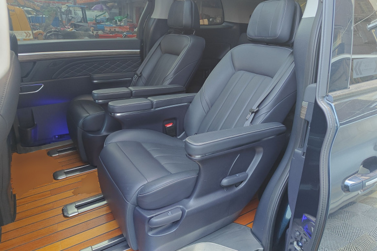 GAC Trumpchi M8 2020 #17 GAC Trumpchi M8 2020 car image #17