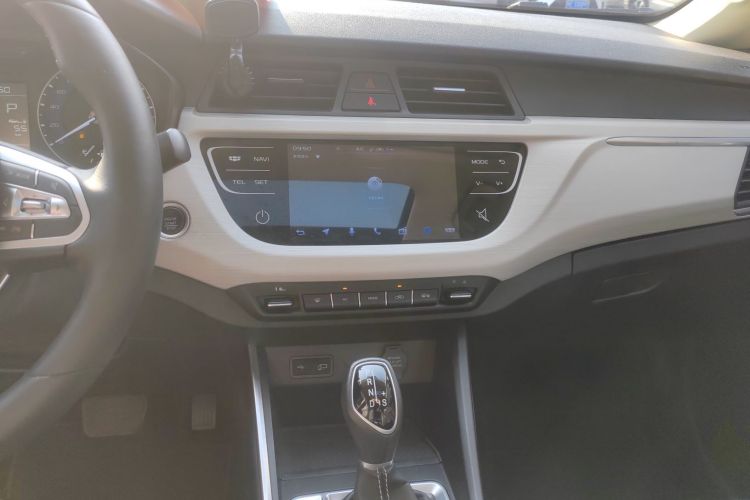 Vision X3 2020 car image #17