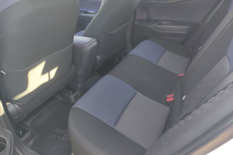 Toyota C-HR EV 2021 immagine di auto #17