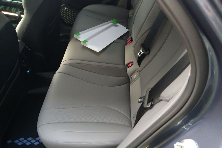 BYD Seal 07 DM-i 2025 car image #17