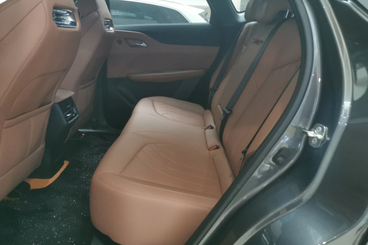 Changan UNI-Z PHEV 2024 #17 Changan UNI-Z PHEV 2024 car image #17