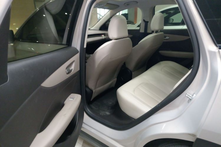 MG ES5 2024 #17 MG ES5 2024 car image #17