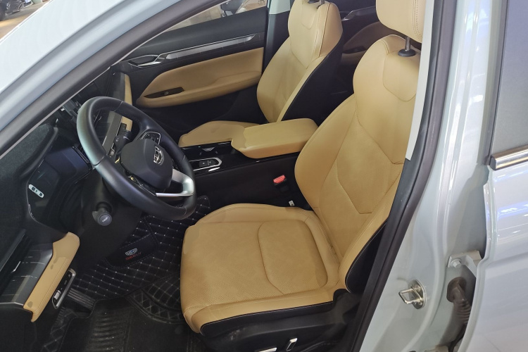 GEELY Emgrand L HiP 2023 #17 GEELY Emgrand L HiP 2023 car image #17