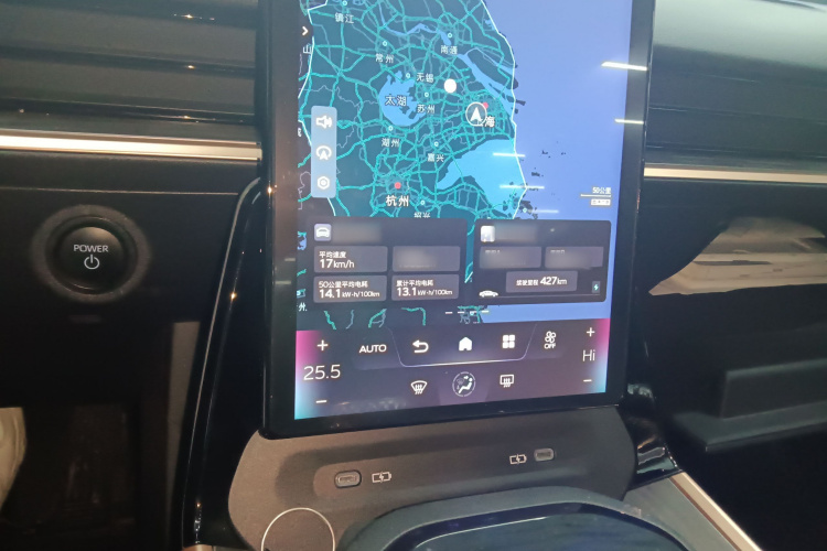 Toyota bZ3 2023 immagine di auto #17