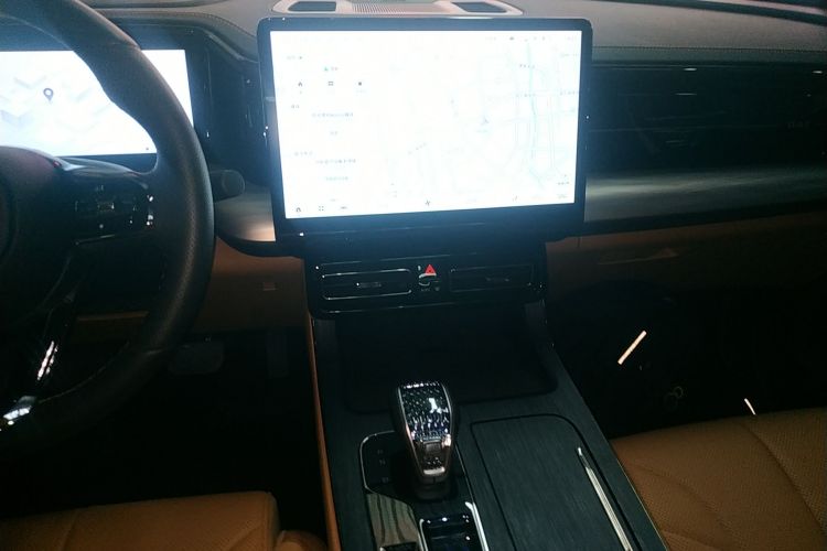 GAC Trumpchi ES9 2023 #17 GAC Trumpchi ES9 2023 car image #17