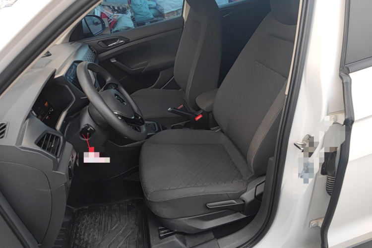 Volkswagen T-Cross 2022 car image #17