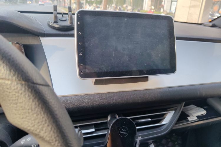 BYD e1 2019 #17 BYD e1 2019 car image #17