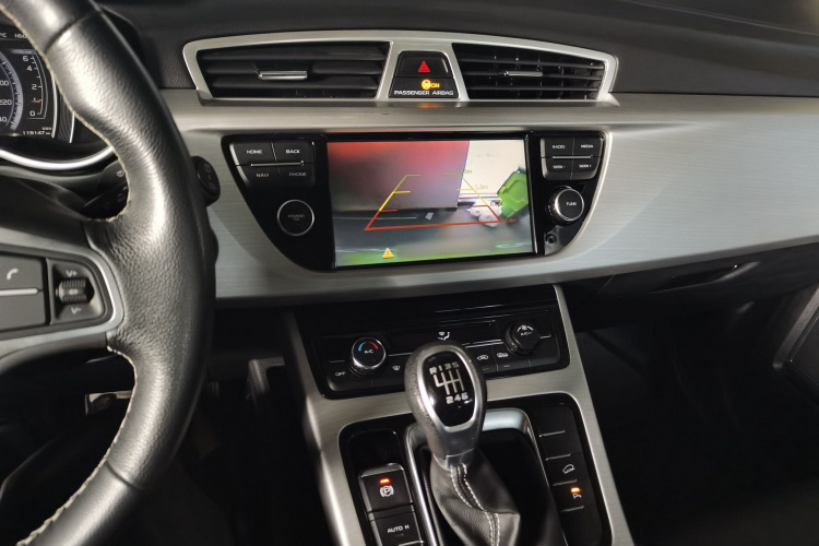 GEELY Boyue 2016 car image #17
