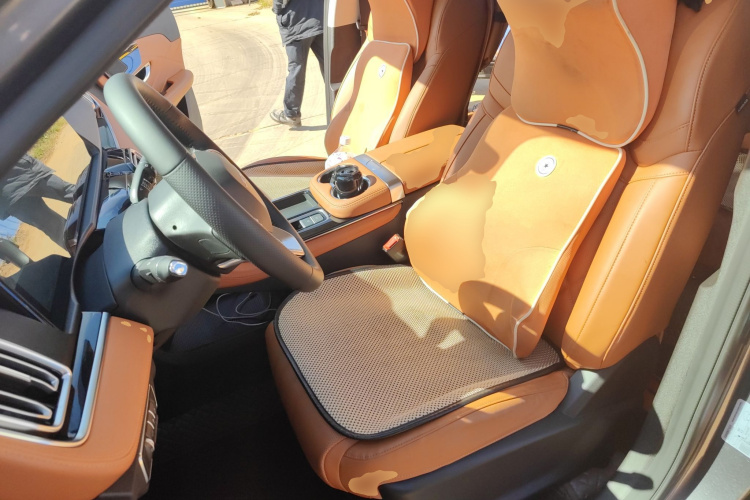 X70 PLUS 2024 immagine di auto #17