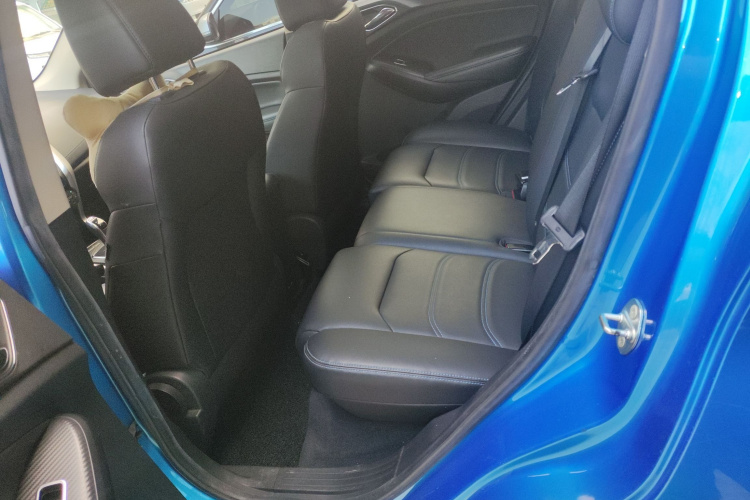 BYD Yuan New Energy 2018 #17 BYD Yuan New Energy 2018 car image #17