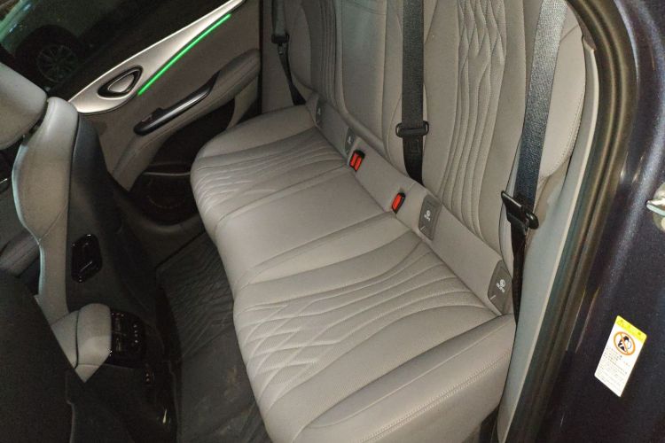 BYD Seal 07 DM-i 2025 #17 BYD Seal 07 DM-i 2025 car image #17