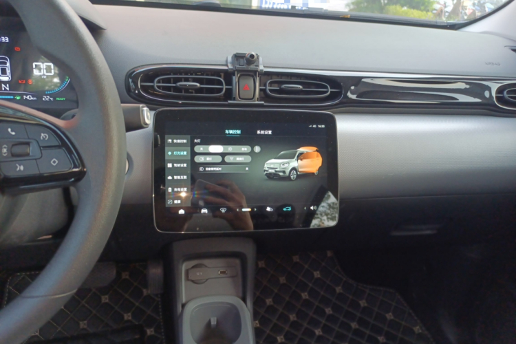 零跑汽车 零跑T03 2024 汽车图片 #17