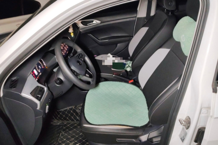 Volkswagen Tacqua 2022 car image #17