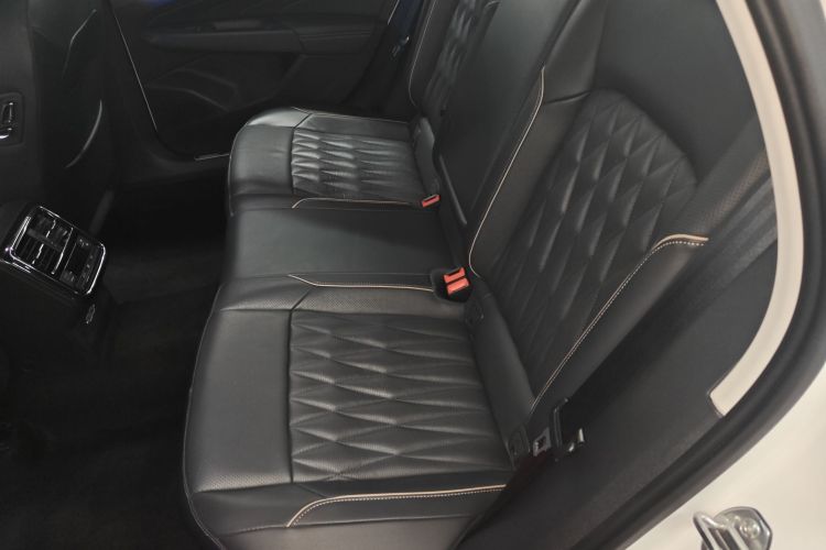 Volkswagen Passat New Energy 2020 #17 Volkswagen Passat New Energy 2020 car image #17