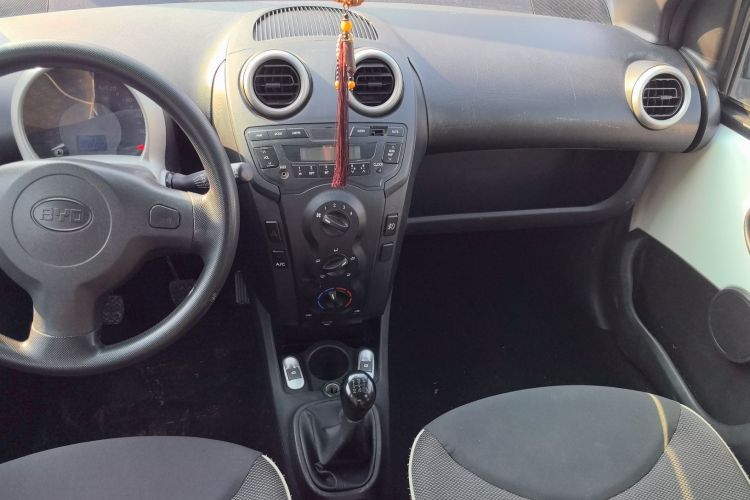 BYD F0 2018 #17 BYD F0 2018 car image #17