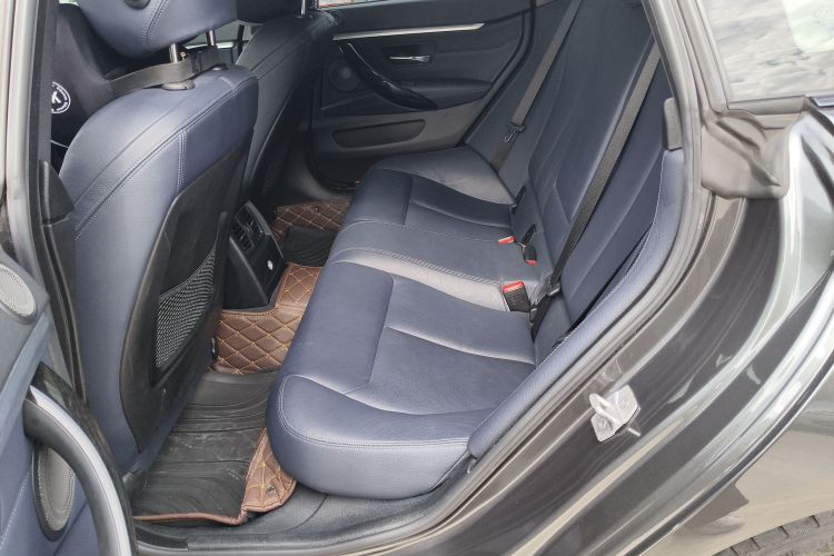 BMW 4 Series 2020 car image #17
