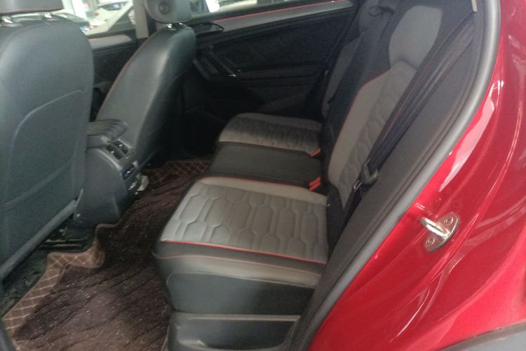 Volkswagen Tiguan X 2021 imagen de coche #17