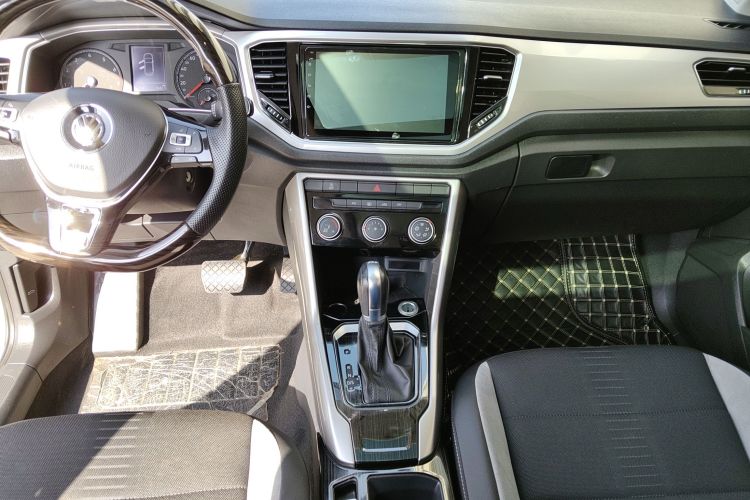 T-Roc 2020 #17 T-Roc 2020 car image #17