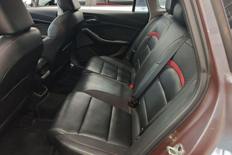 5 2021 immagine di auto #17