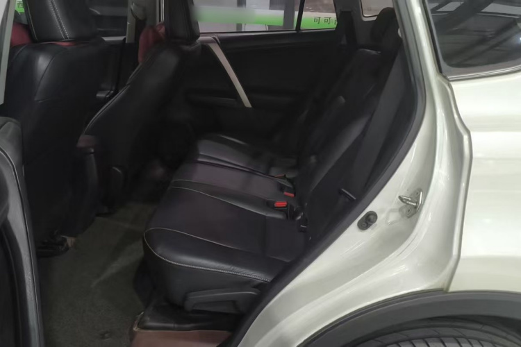 RAV4 2017 #17 RAV4 2017 car image #17