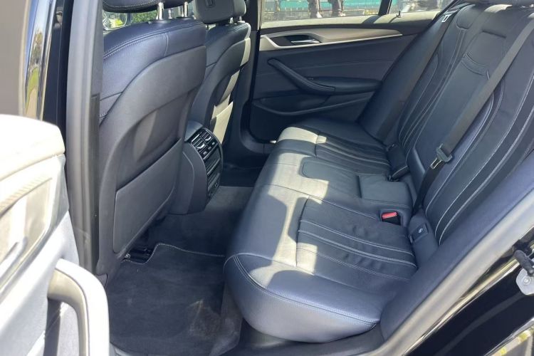 BMW 5 Series (Imported) 2020 #17 BMW 5 Series (Imported) 2020 car image #17