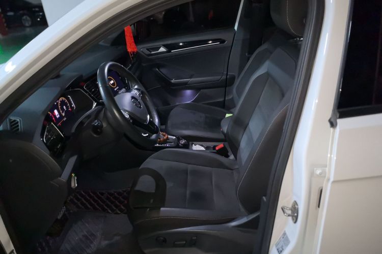 T-Roc 2019 #17 T-Roc 2019 car image #17