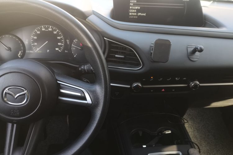 Mazda CX-30 EV 2022 صورة سيارة #17