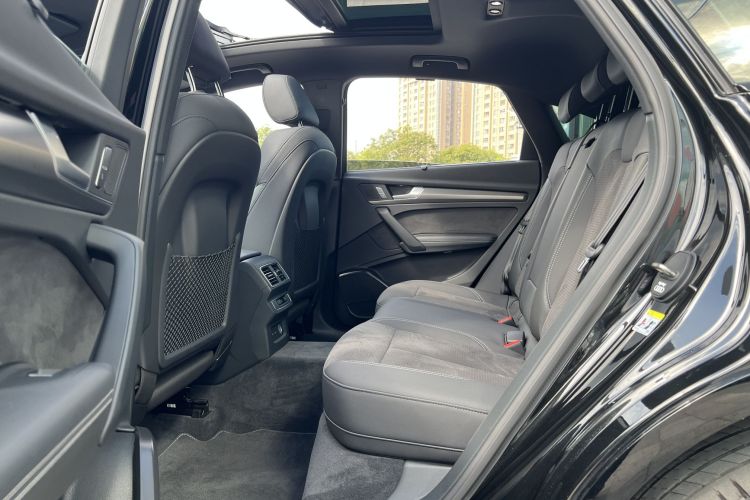 Audi Q5L Sportback 2024 car image #17