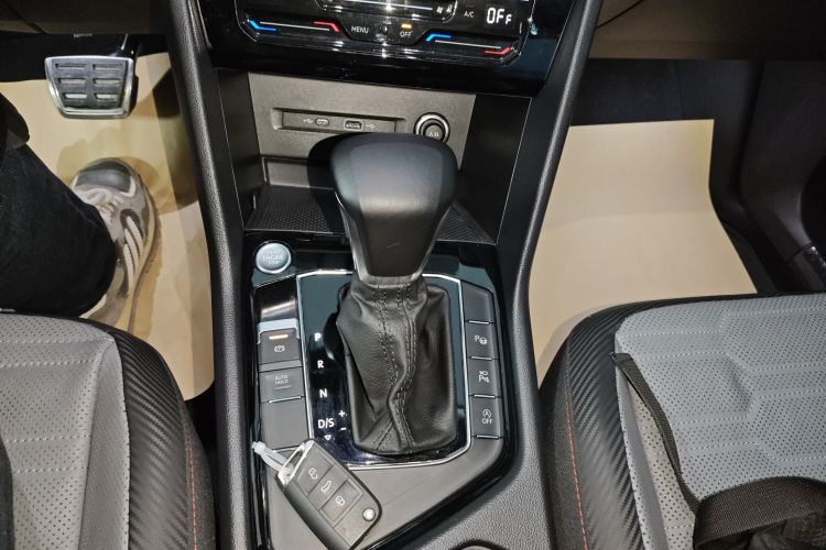 Volkswagen Tiguan X 2023 #17 Volkswagen Tiguan X 2023 car image #17