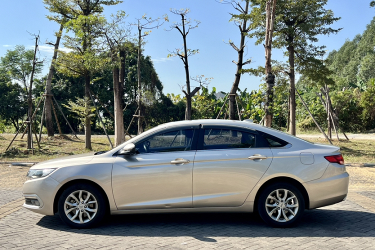 GEELY Emgrand GL 2016 #17 GEELY Emgrand GL 2016 car image #17