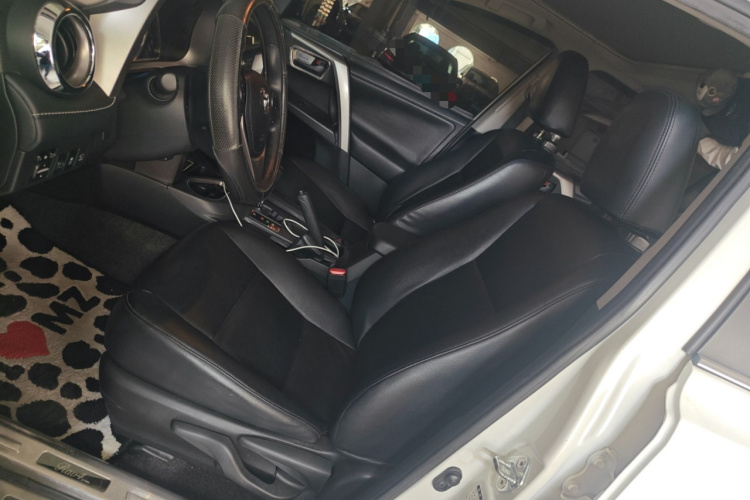 Toyota RAV4 2016 #17 Toyota RAV4 2016 car image #17
