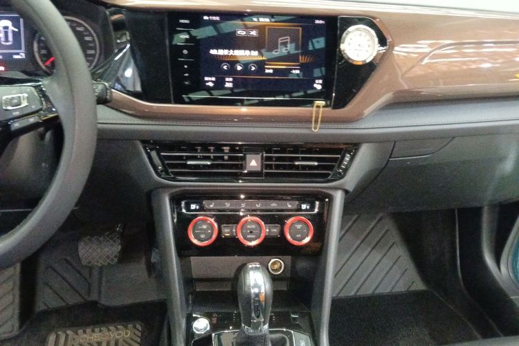 Volkswagen Tharu 2020 #17 Volkswagen Tharu 2020 car image #17