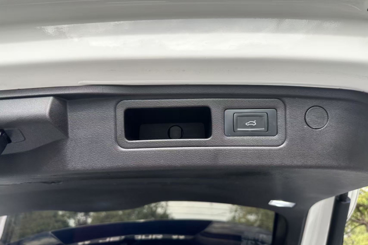 X70 PLUS 2021 imagen de coche #17