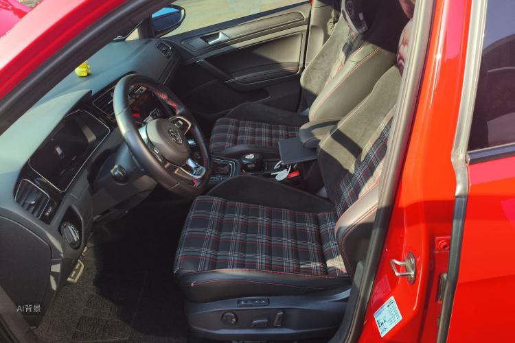 Volkswagen GolfGTI 2019 car image #17