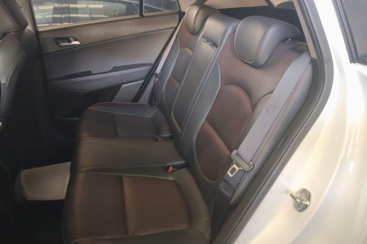 Hyundai ix25 2018 #17 Hyundai ix25 2018 car image #17