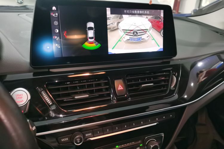 BMW 1 Series 2021 car image #17