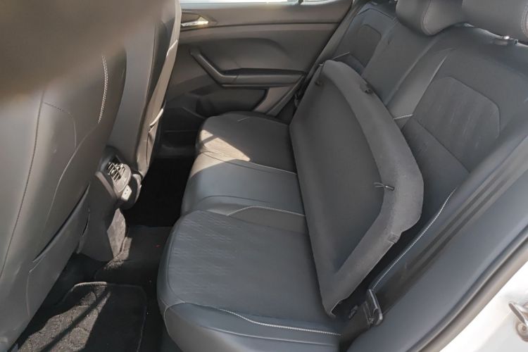 Volkswagen T-Cross 2021 #17 Volkswagen T-Cross 2021 car image #17