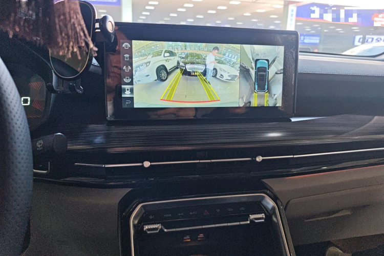 Wuling Asta 2021 #17 Wuling Asta 2021 صورة سيارة #17