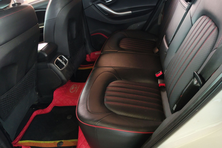Soueast DX7 2016 car image #17