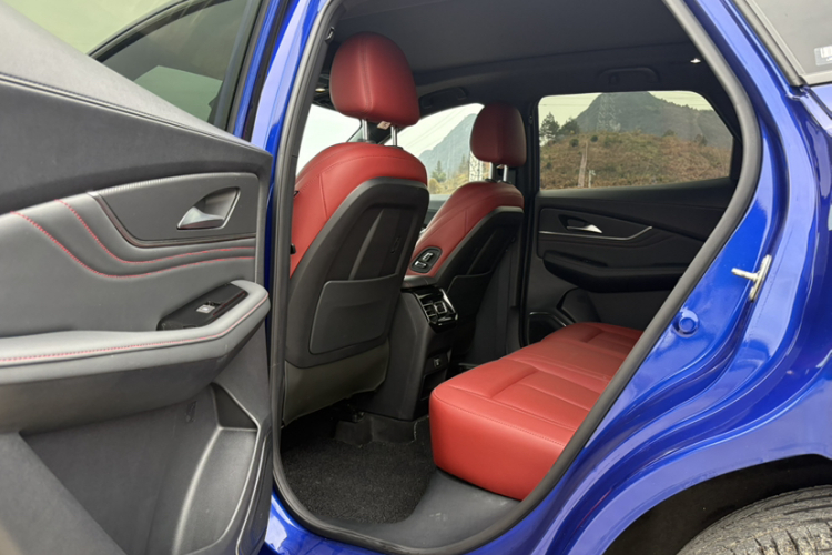 Forthing T5 EVO 2021 car image #17