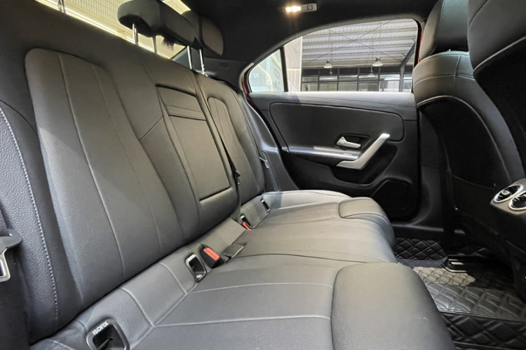 Mercedes-Benz A Class 2020 car image #17