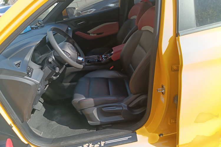5 2021 #17 5 2021 immagine di auto #17
