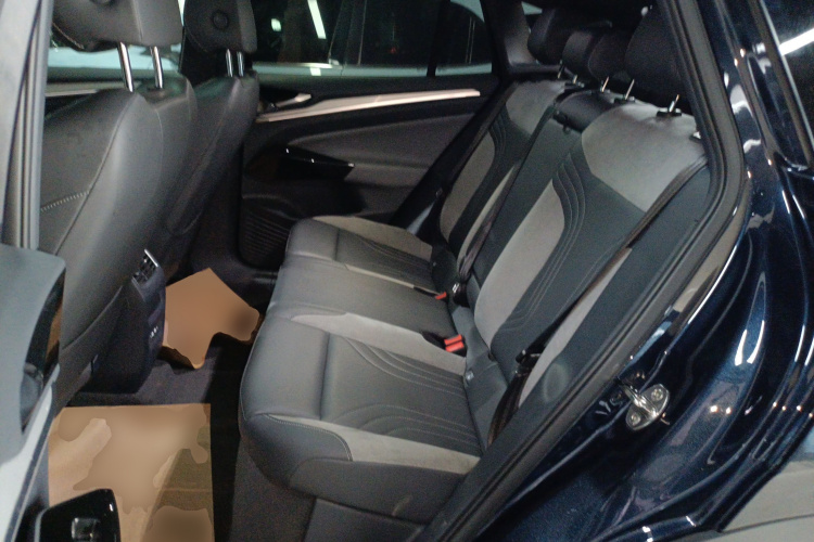 Volkswagen ID.4 Crozz 2022 immagine di auto #17