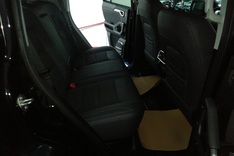Jetour Traveller 2023 car image #17