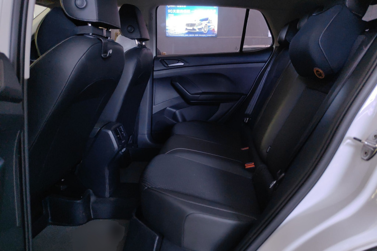 Tacqua 2020 car image #17