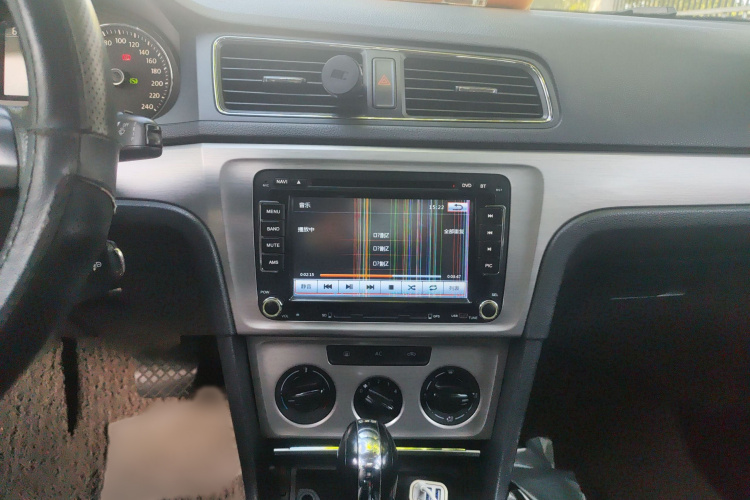Volkswagen Lavida 2013 immagine di auto #17