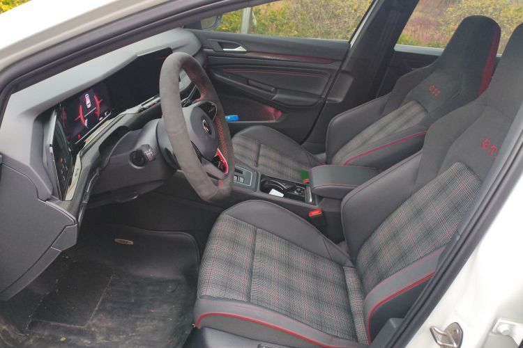 Volkswagen GolfGTI 2024 #17 Volkswagen GolfGTI 2024 car image #17